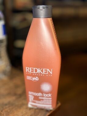 Redken Smooth Lock conditioner - Brand New